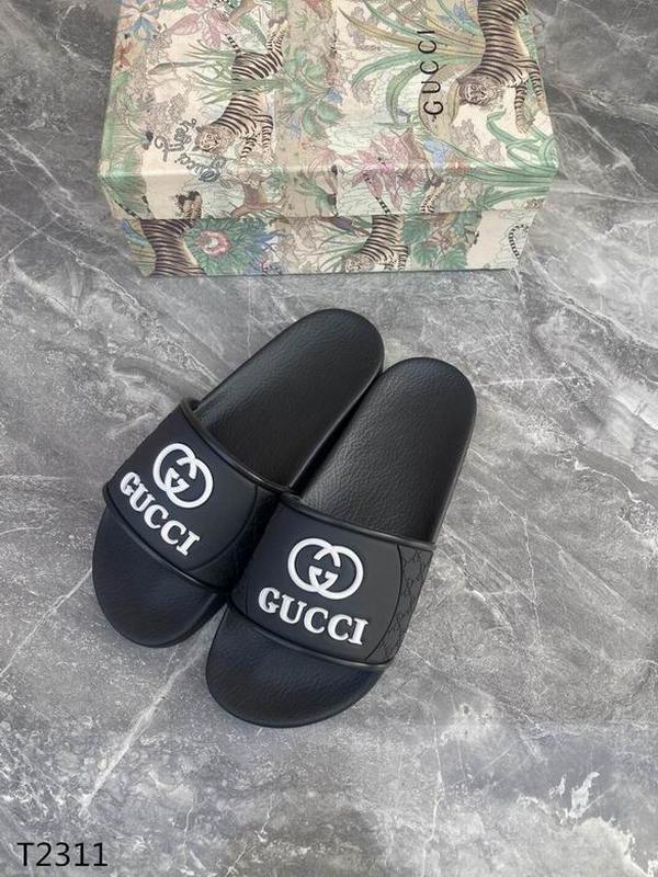 Gucci Men's Slippers 42